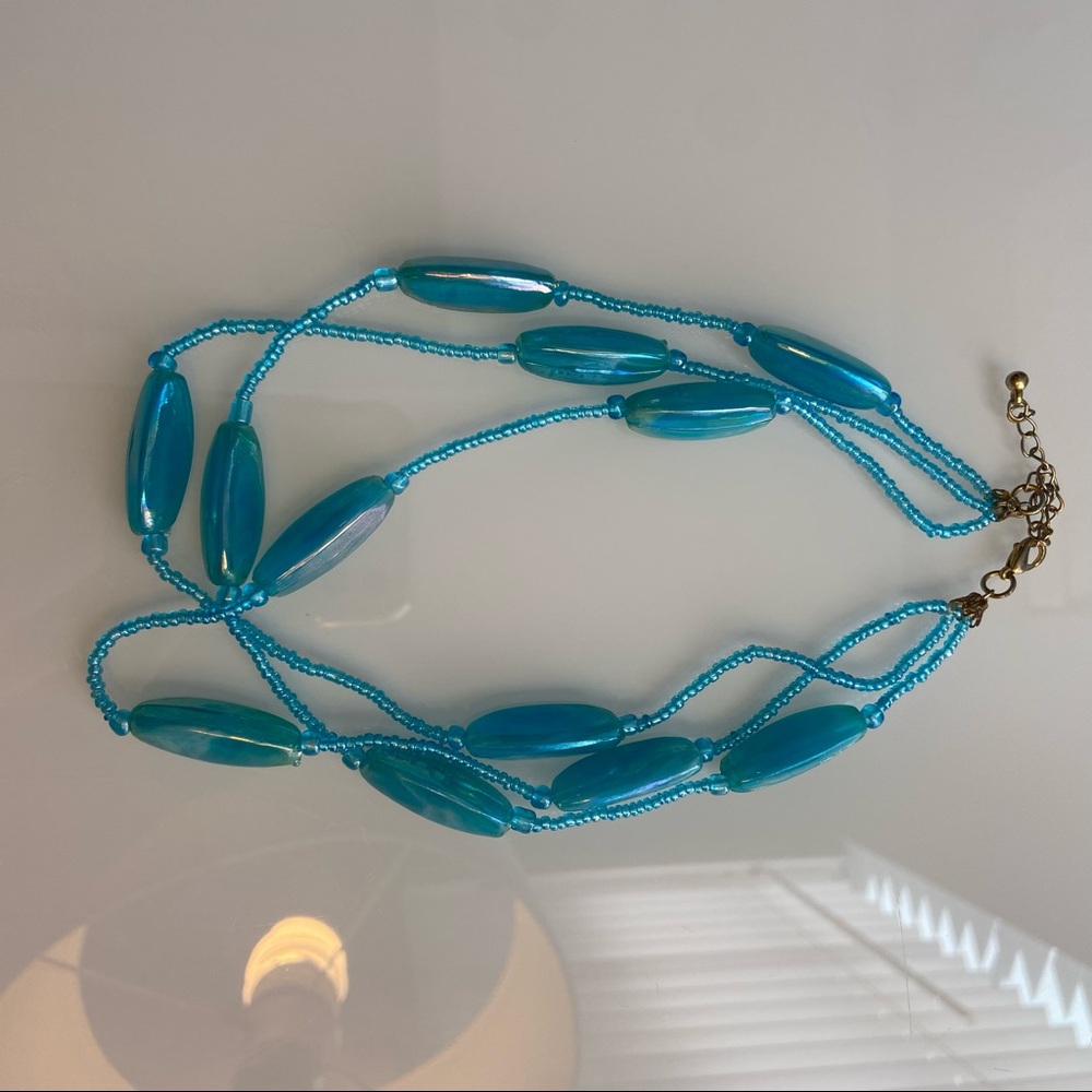 Teal vexed necklace